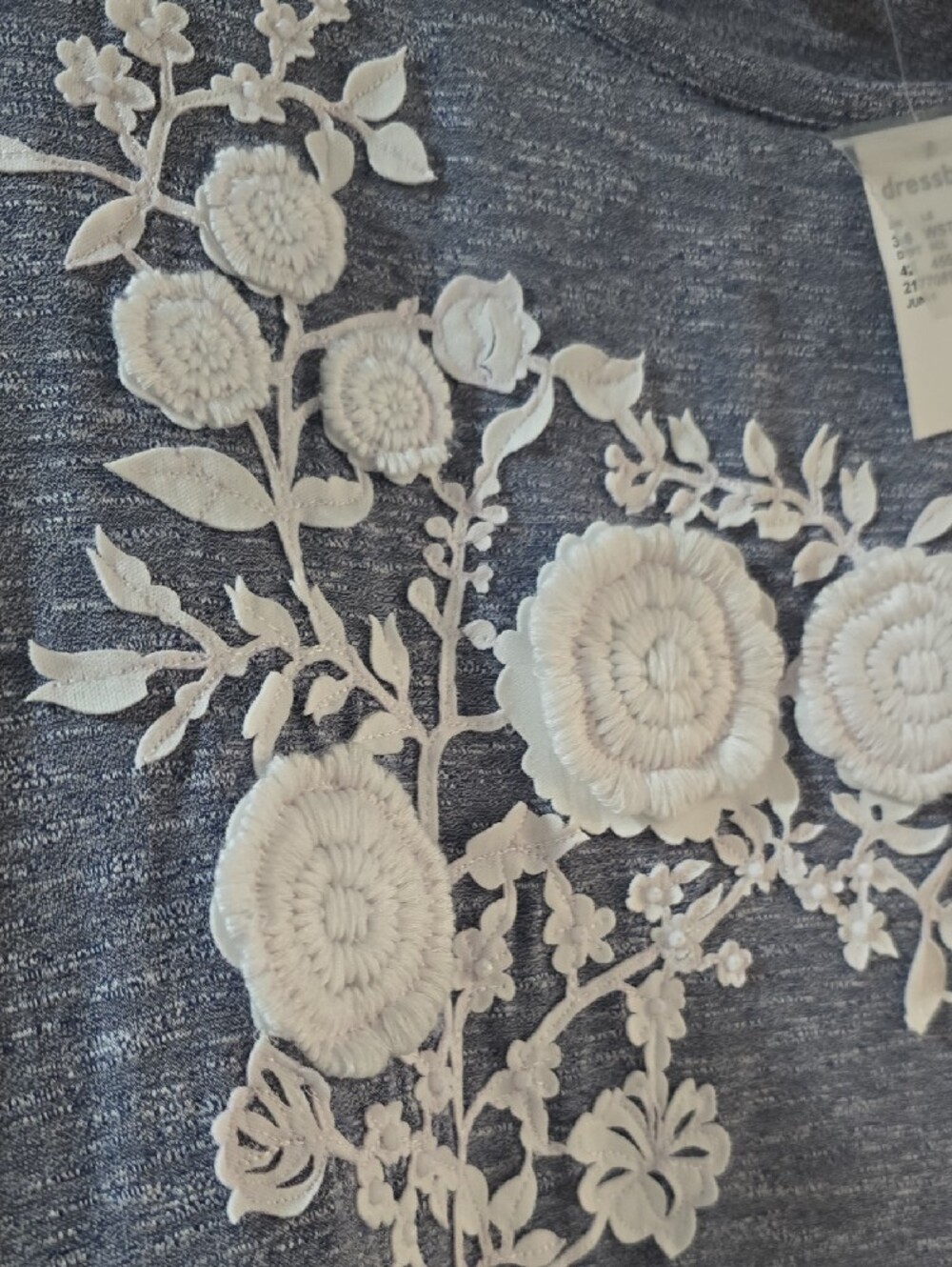 Westport Heather Blue/Gray Scoop Neck Tee with White Floral Applique 1X - Picture 3 of 6